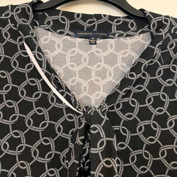 ADRIENNE VITTADINI Top Women's 3X Black White Front Tie Lightweight Blouse - Picture 5 of 6